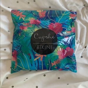 Never worn New! In the packaging! Bikini by Cupshe